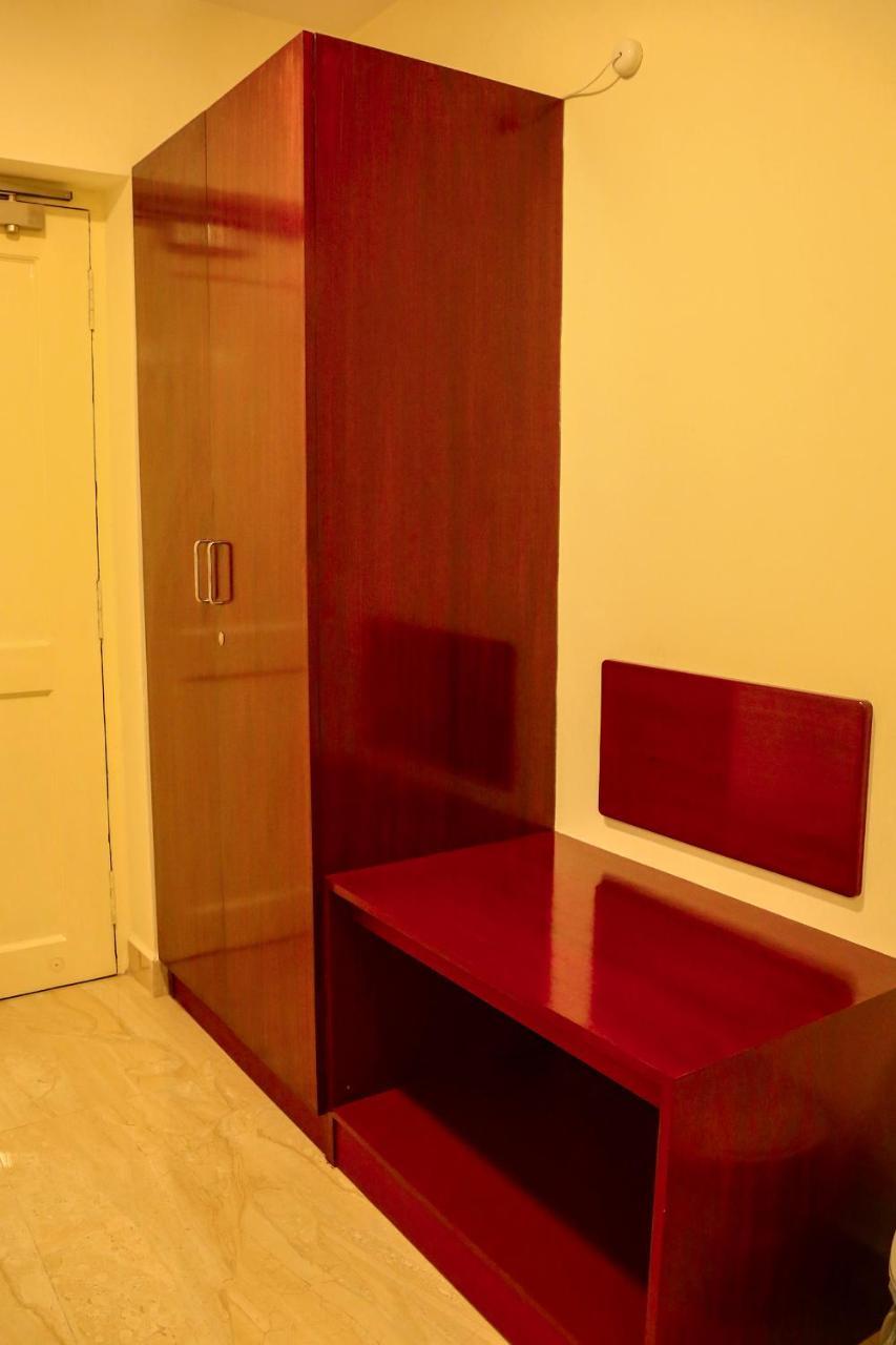 Hotel Sera Grand Čennai Exteriér fotografie
